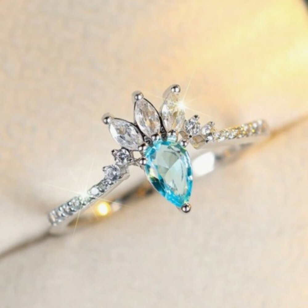 NWT 925 Sterling Silver Teardrop Aquamarine  Cubic Zirconia Stone size 8